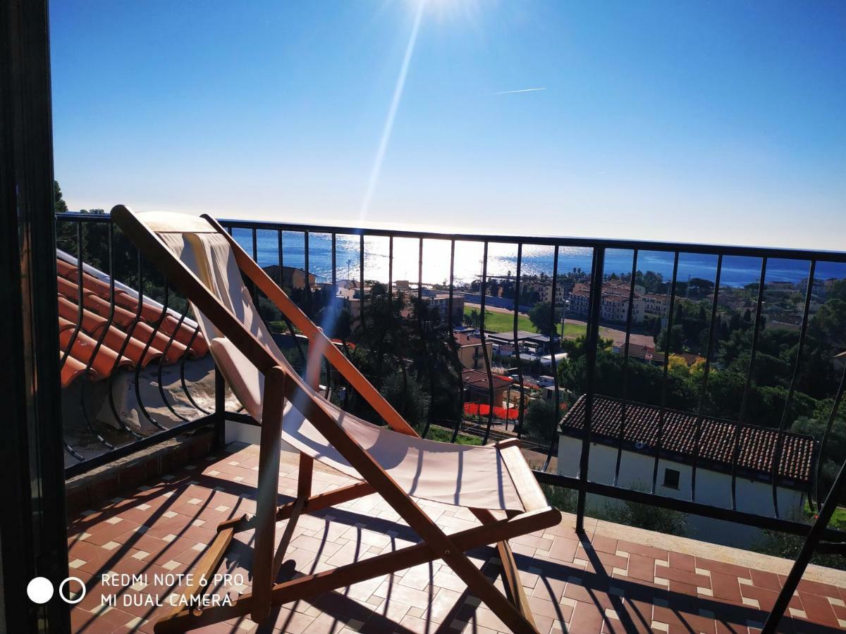 Mansarda Mare Bella Vista Citra Zero Zero Ottanta Trentuno Lt O738 Apartment อิมเปรีอา ภายนอก รูปภาพ